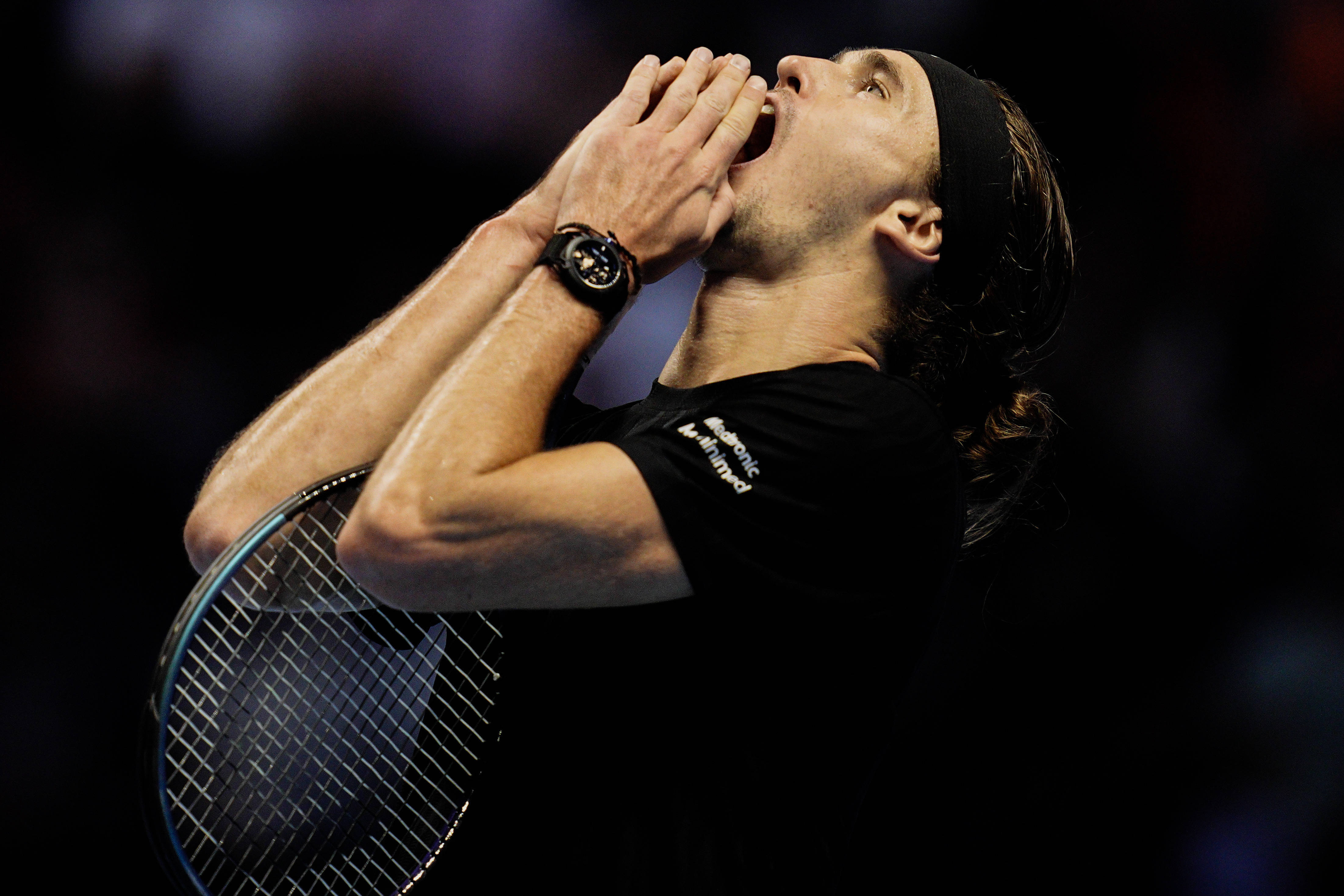 爱游戏tv-ATP总决赛绝杀年终总决赛，兹维列夫点燃赛场