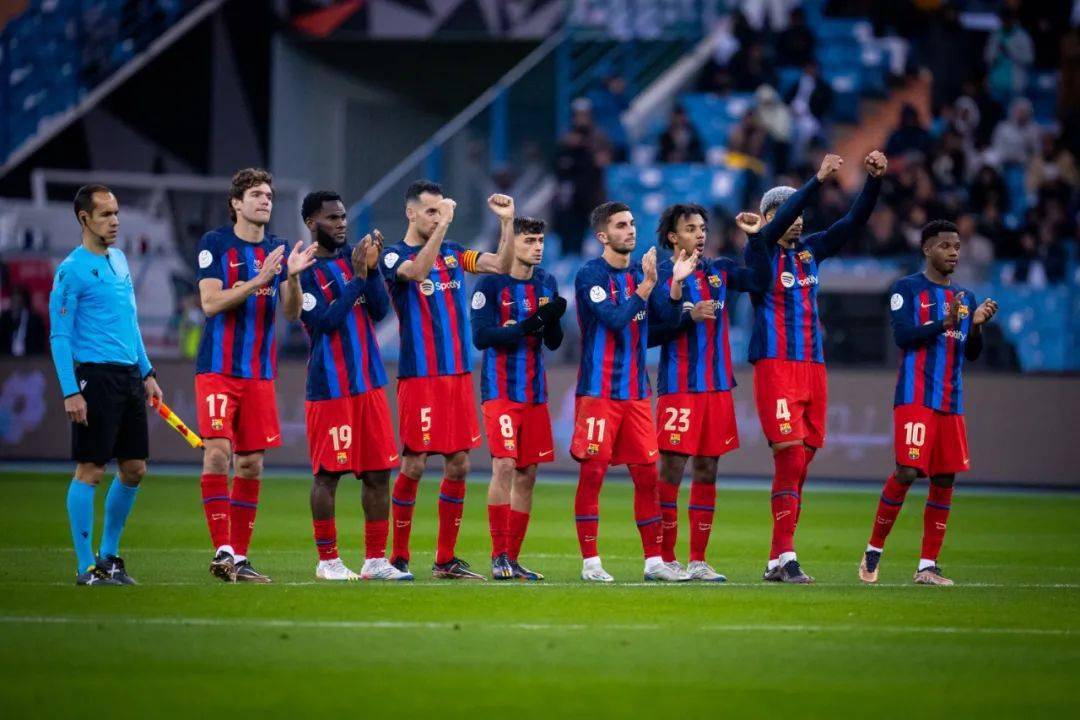 爱游戏tv-里昂鏖战墨西哥，佩德里点燃赛场