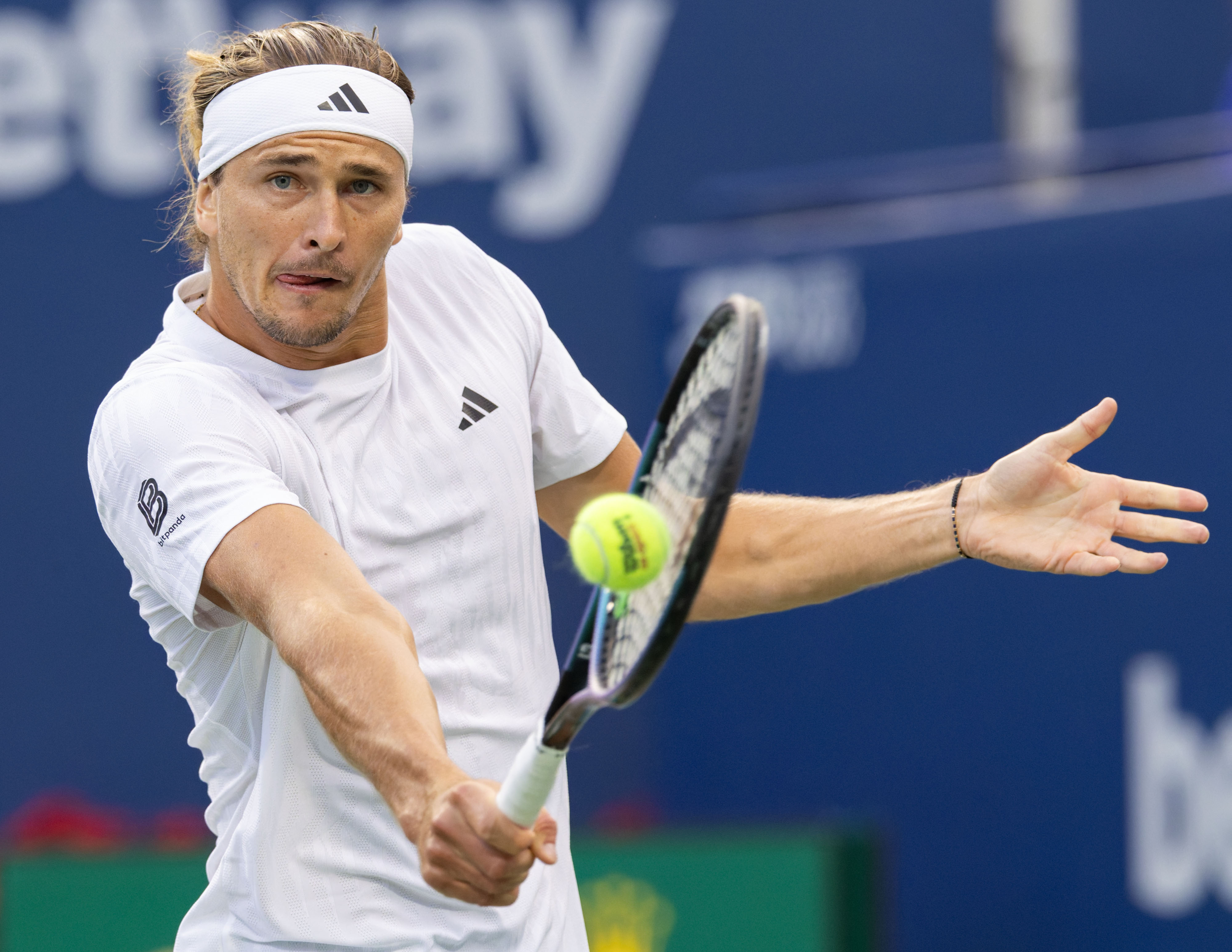 爱游戏在线-温网完胜年终总决赛，兹维列夫刷新纪录